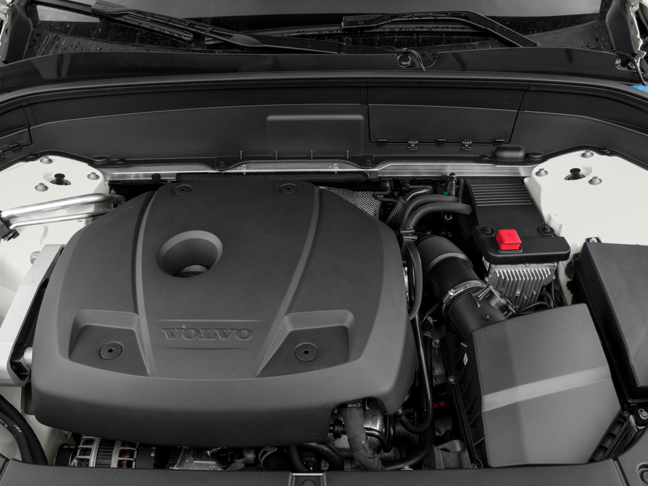 2017 Volvo XC90 T6 Momentum AWD
