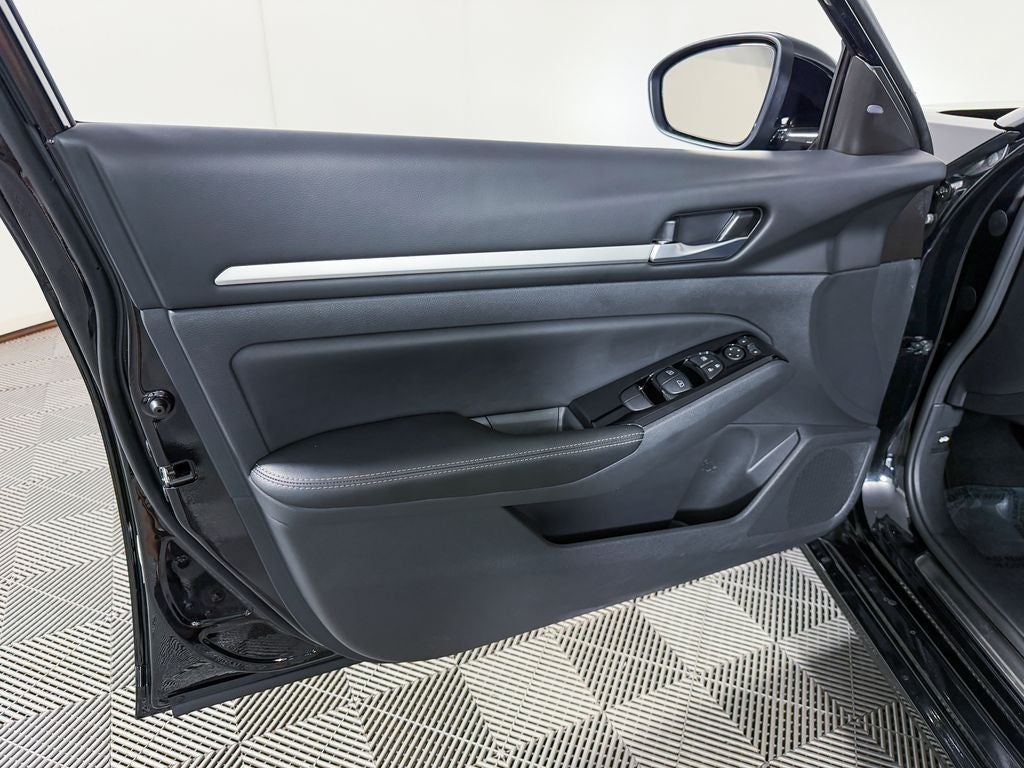 2025 Nissan Altima 2.5 SL