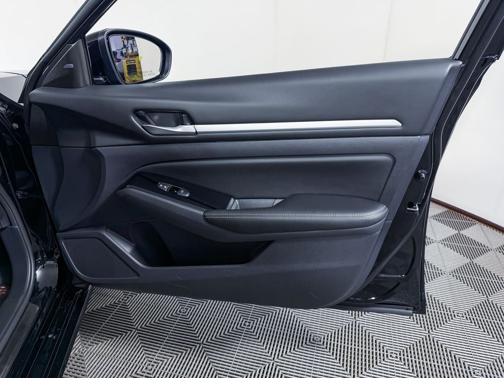 2025 Nissan Altima 2.5 SL
