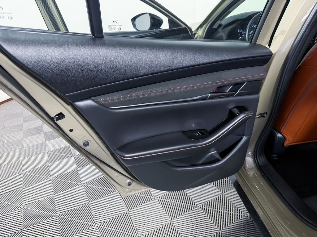 2024 Mazda Mazda3 2.5 Carbon Turbo