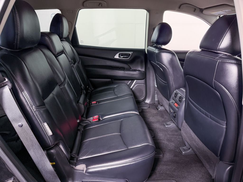 2019 Nissan Pathfinder SL
