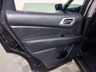 2019 Nissan Pathfinder SL
