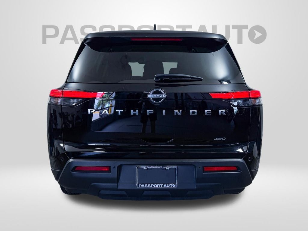 2024 Nissan Pathfinder S
