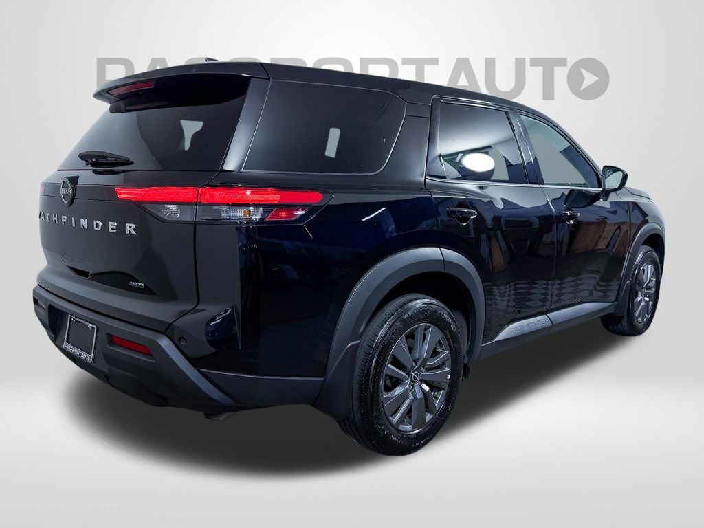 2024 Nissan Pathfinder S