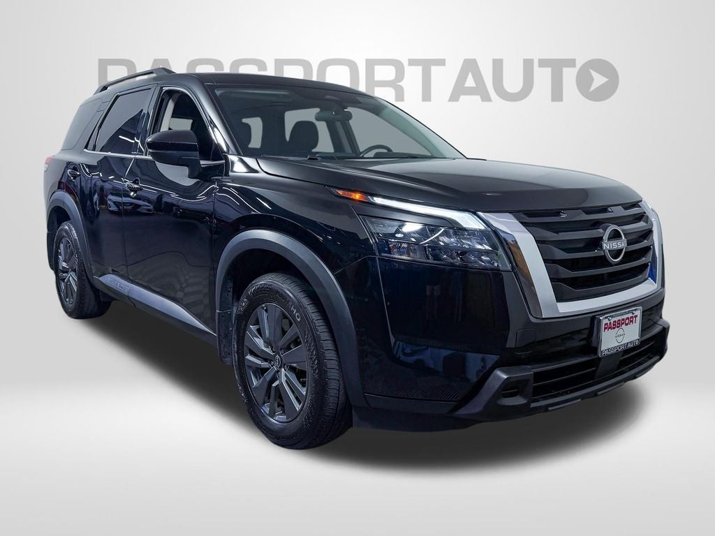 2024 Nissan Pathfinder SV