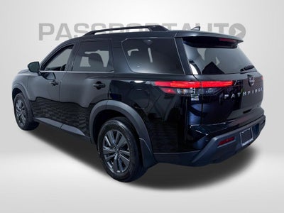 2024 Nissan Pathfinder SV
