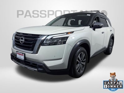 2024 Nissan Pathfinder SL