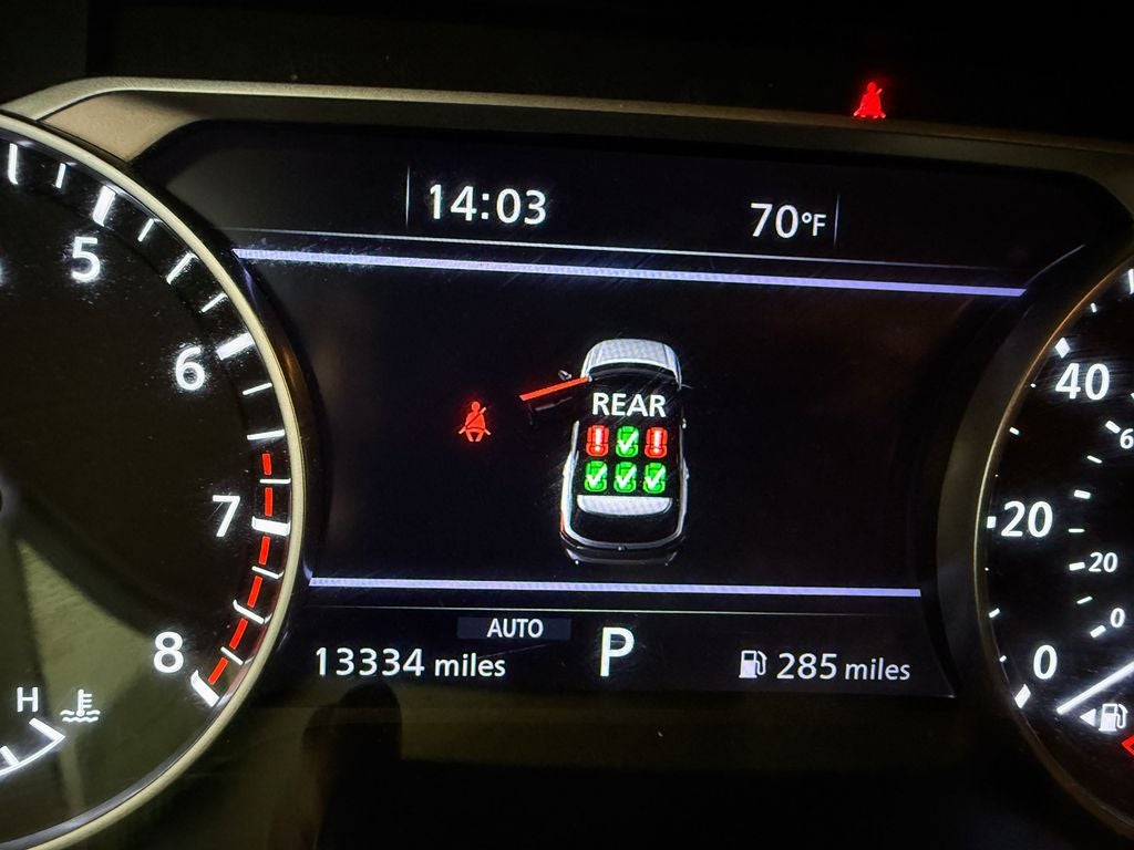 2024 Nissan Pathfinder SL