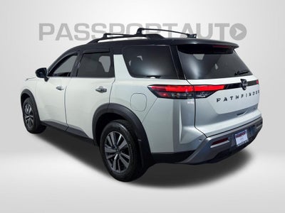 2024 Nissan Pathfinder SL