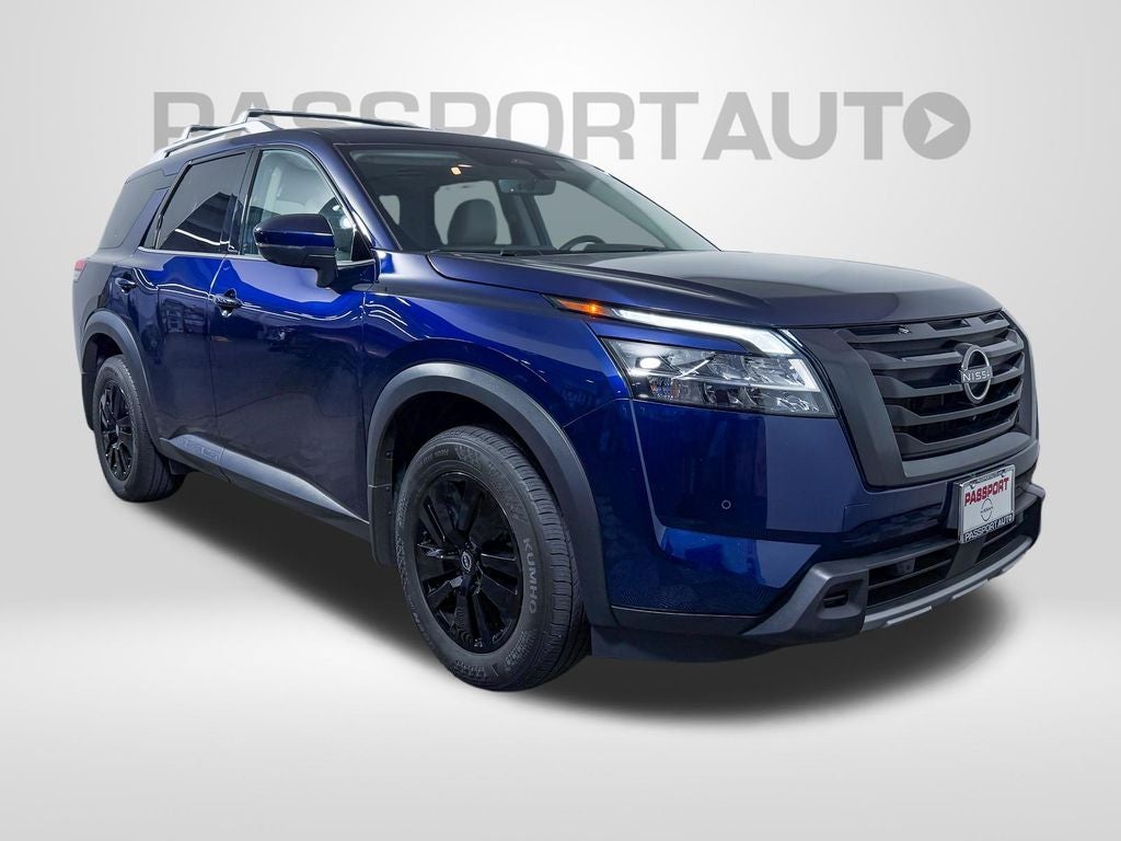 2024 Nissan Pathfinder SL