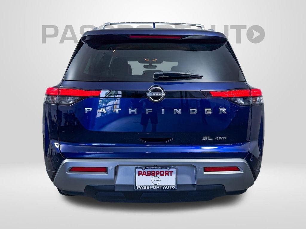 2024 Nissan Pathfinder SL