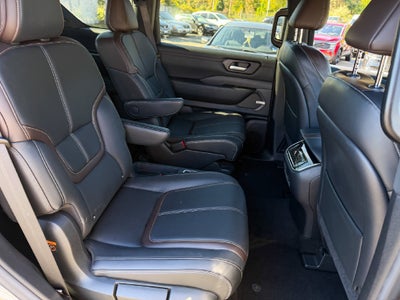 2025 Nissan Armada SL