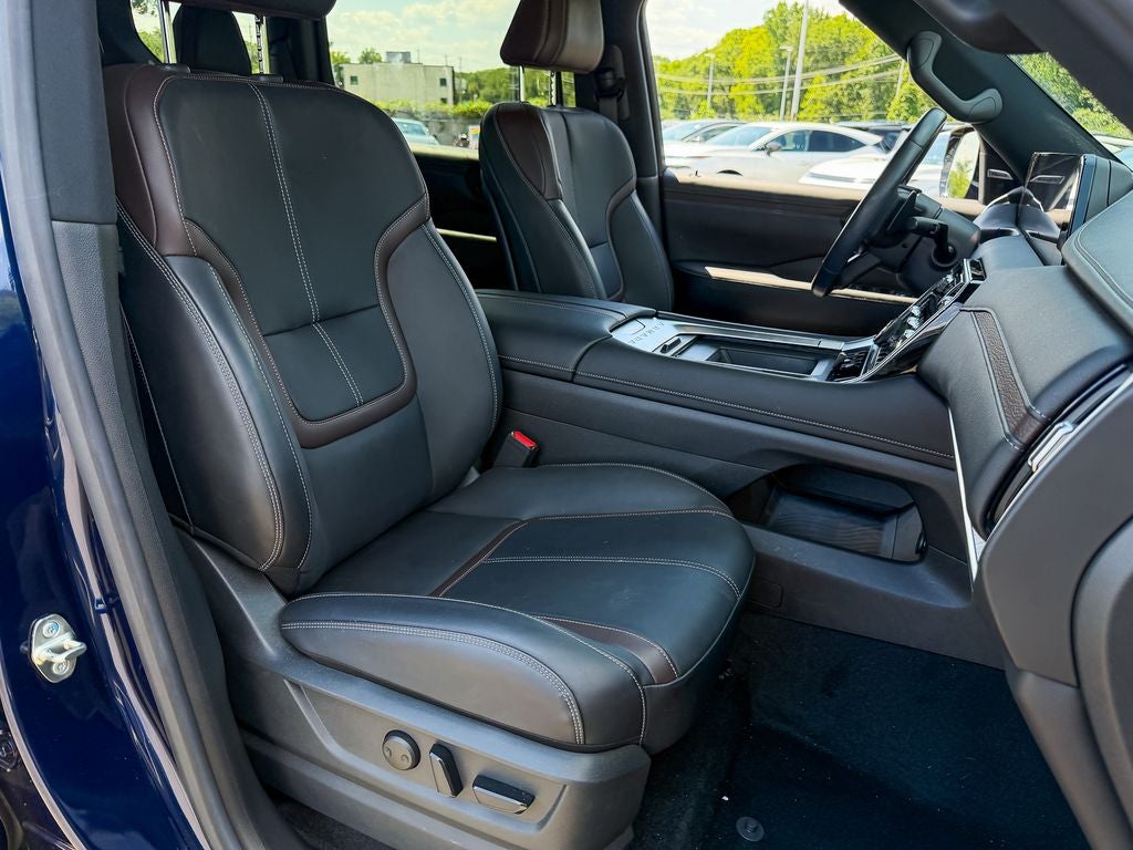 2025 Nissan Armada SL