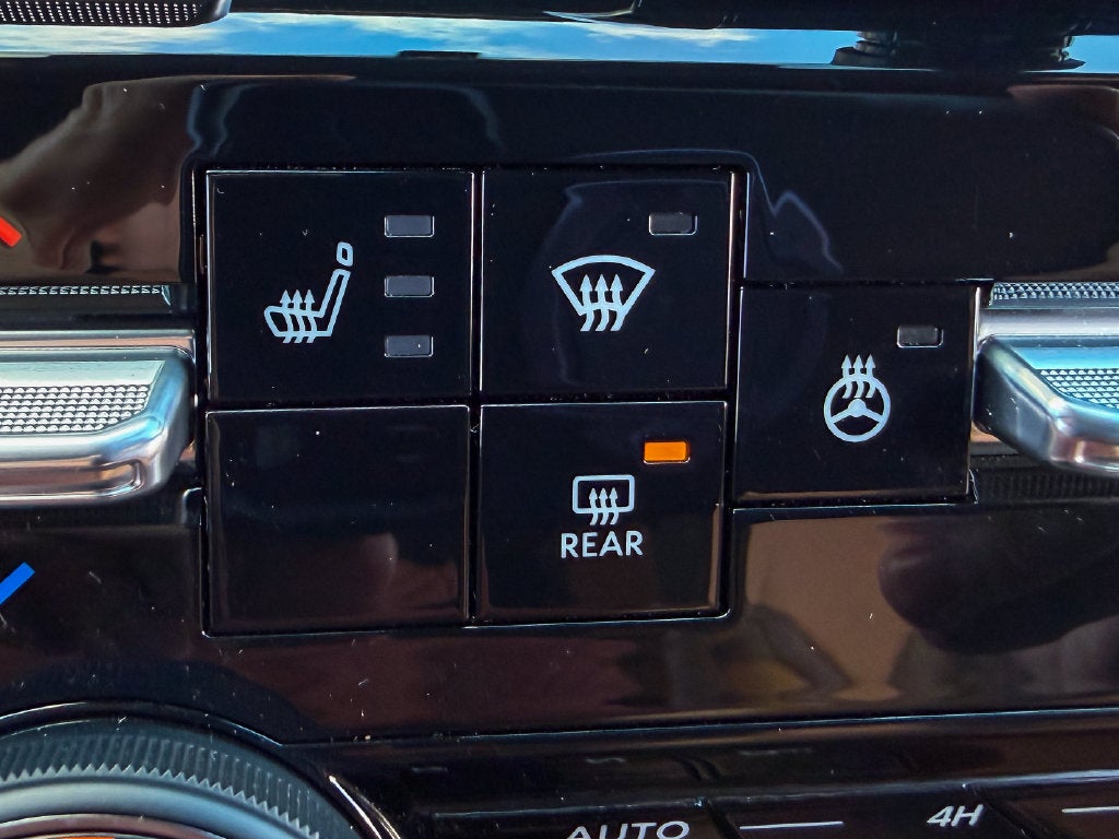 2025 Nissan Armada SL