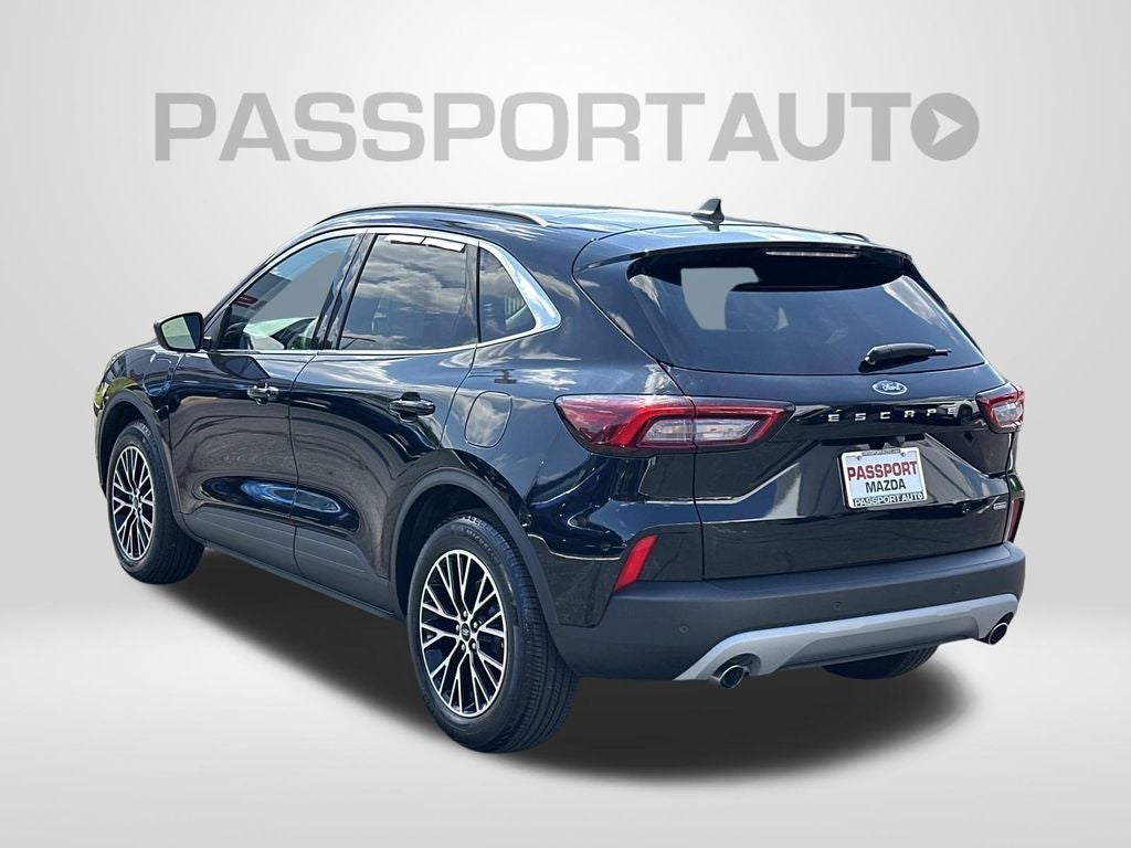 2025 Ford Escape Plug-In Hybrid Base