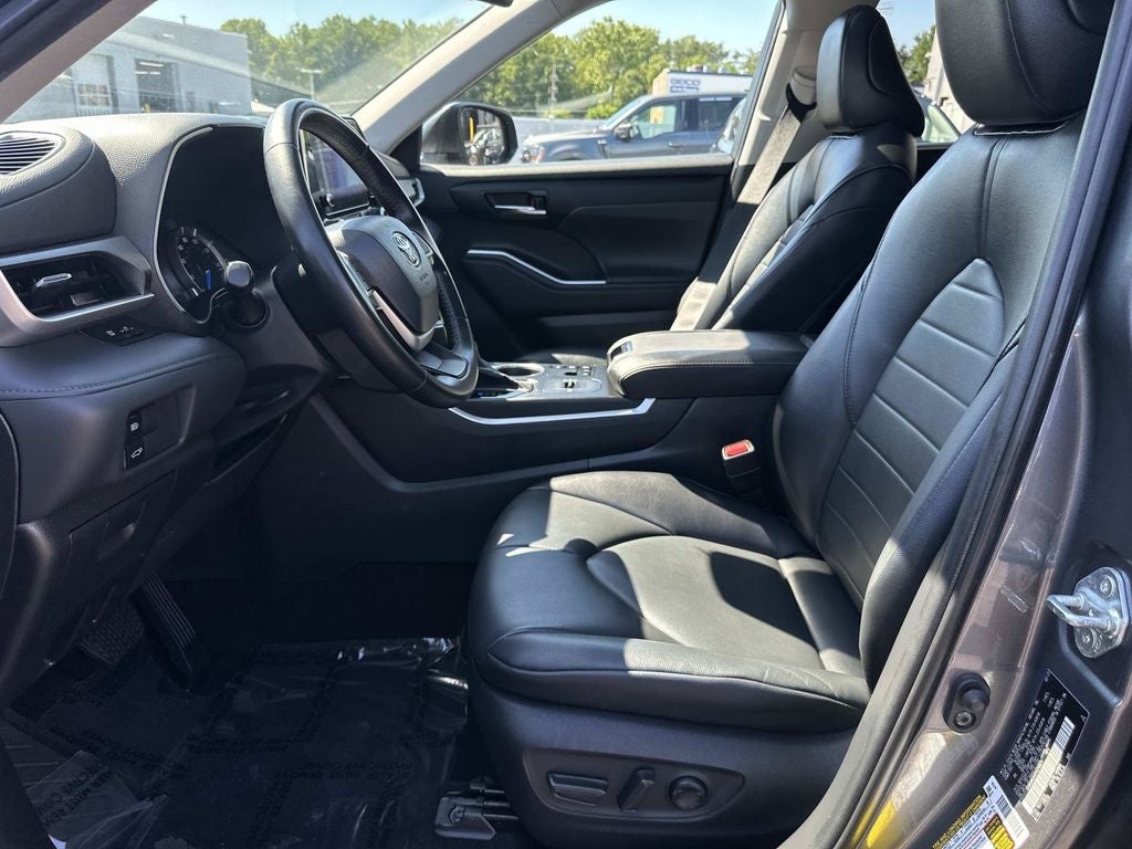 2023 Toyota Highlander Hybrid XLE