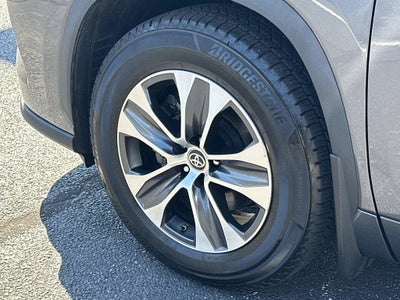 2023 Toyota Highlander Hybrid XLE