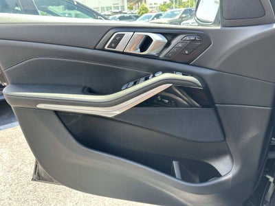 2023 BMW X7 xDrive40i
