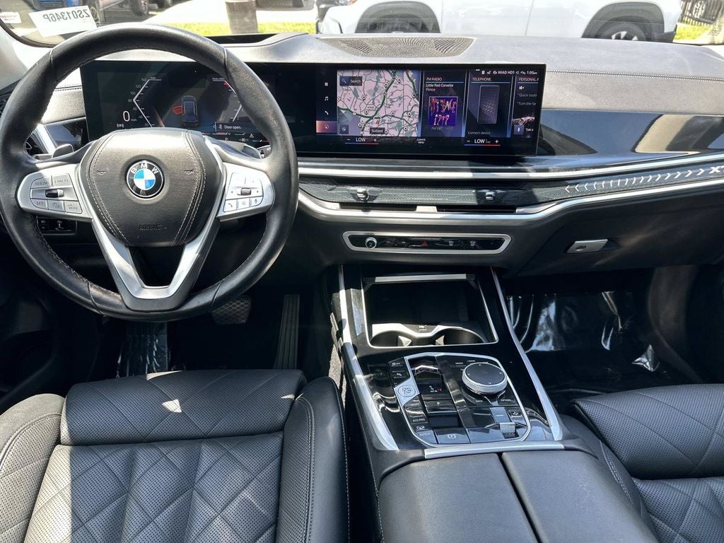2023 BMW X7 xDrive40i