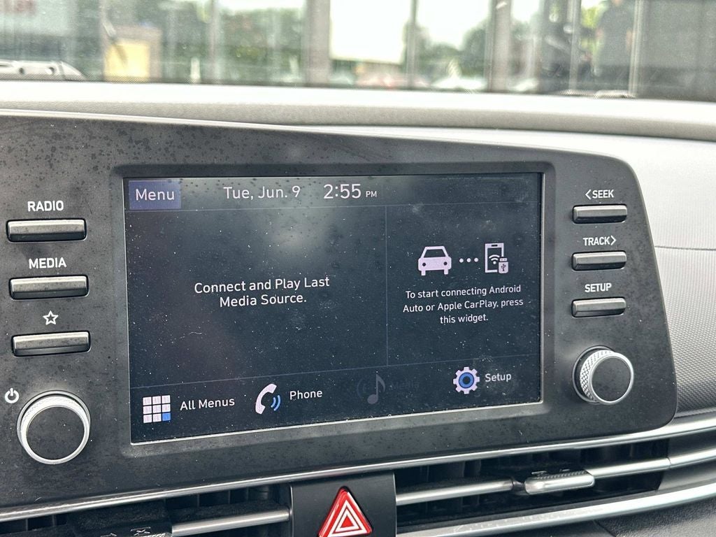 2023 Hyundai Elantra SE
