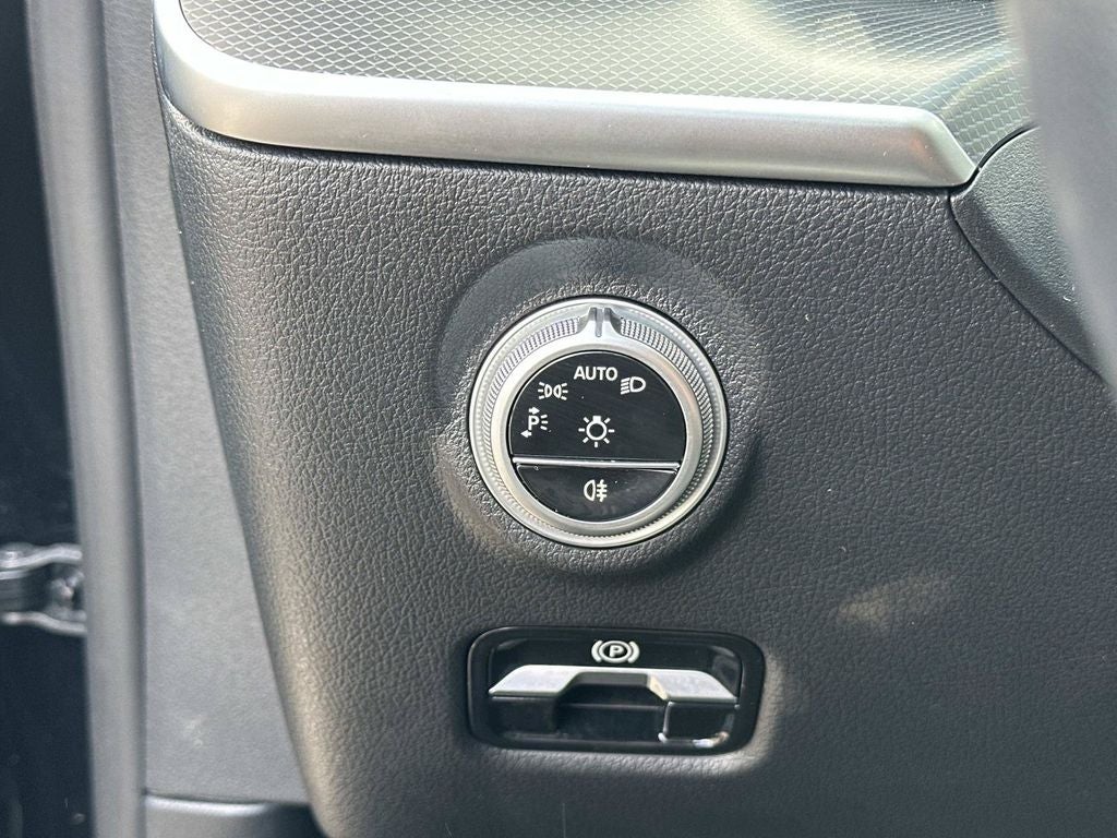 2025 Mercedes-Benz C-Class C 300 4MATIC®
