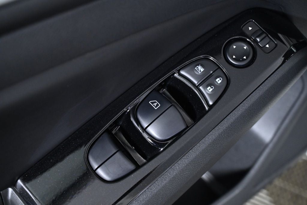 2023 Nissan Altima 2.5 SV Nissan Certified