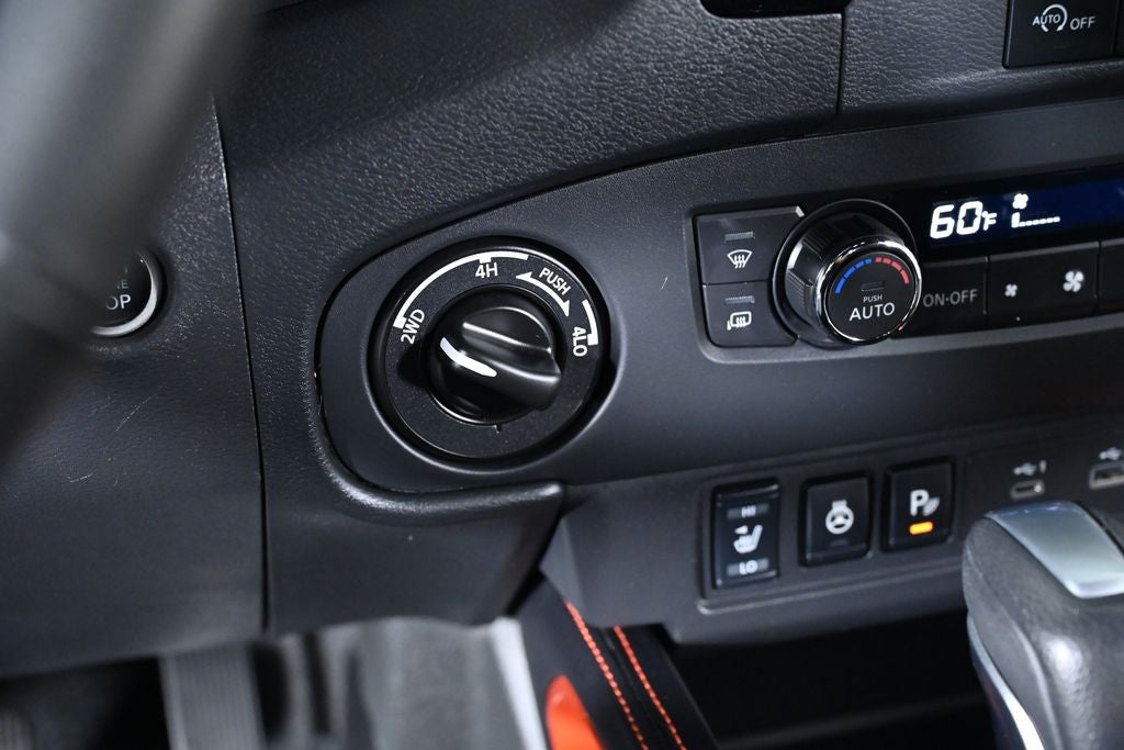 2023 Nissan Frontier PRO-4X Nissan Certified