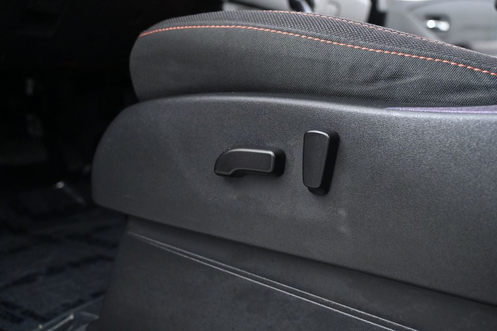 2023 Nissan Frontier PRO-4X Nissan Certified