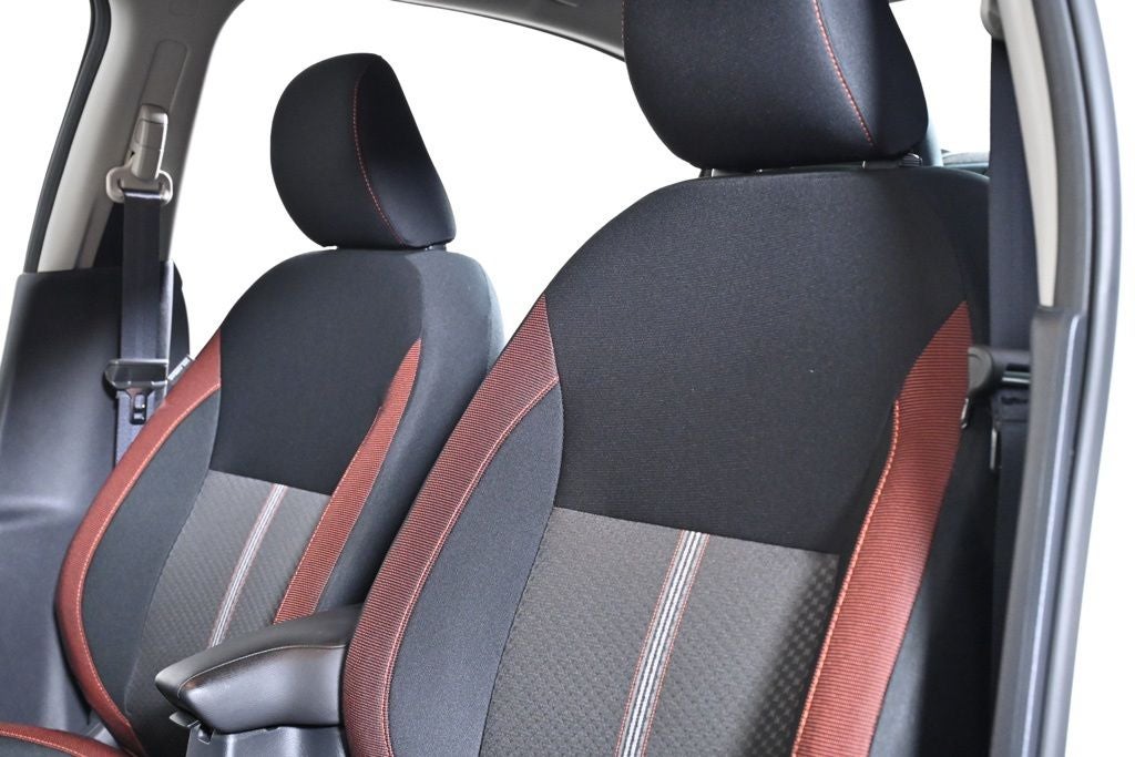 2025 Nissan Versa 1.6 SR Nissan Certified