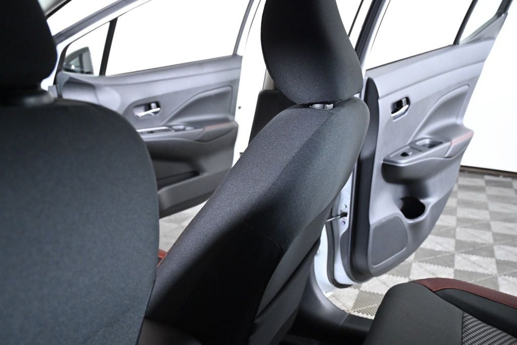2025 Nissan Versa 1.6 SR Nissan Certified