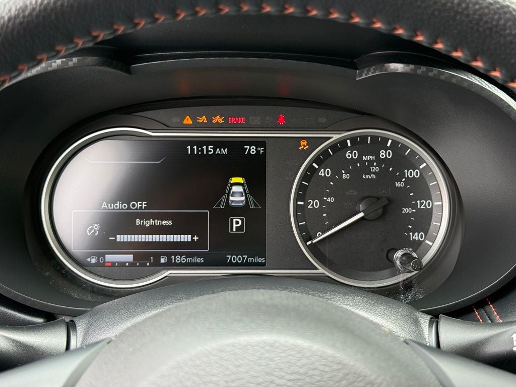 2025 Nissan Versa 1.6 SR