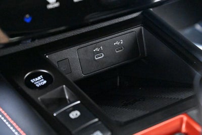 2025 Nissan Kicks SR Nissan Certified