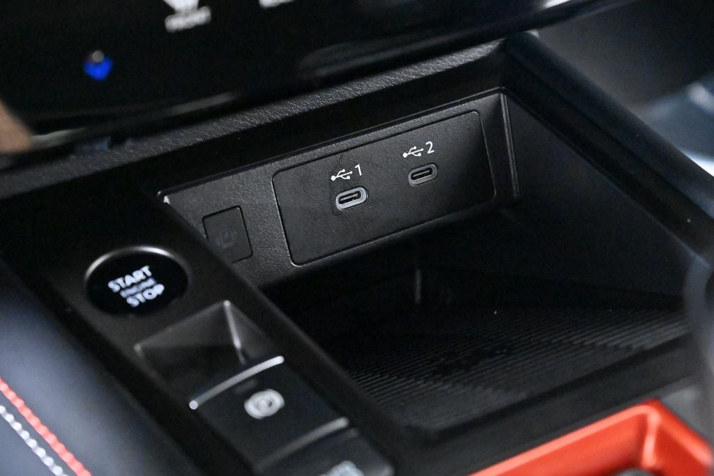 2025 Nissan Kicks SR Nissan Certified