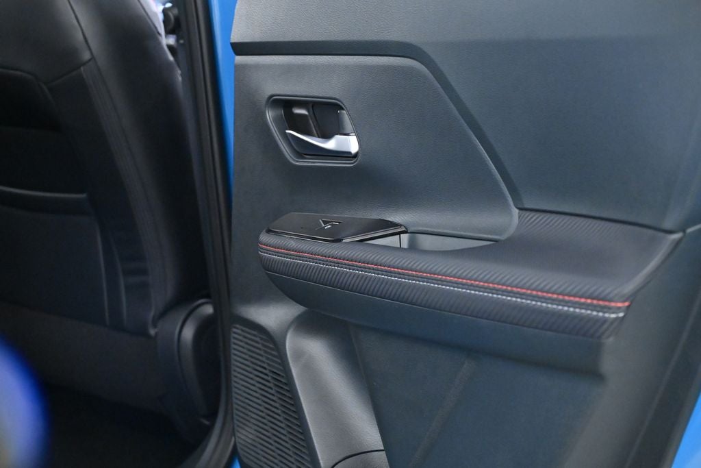 2025 Nissan Kicks SR Nissan Certified