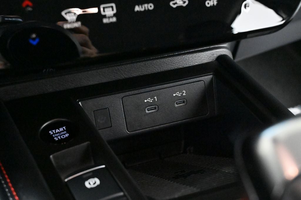 2025 Nissan Kicks SR Nissan Certified
