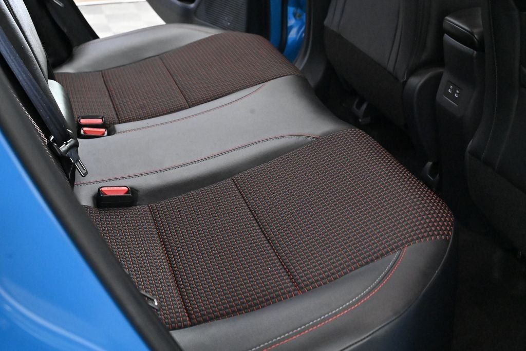 2025 Nissan Kicks SR Nissan Certified