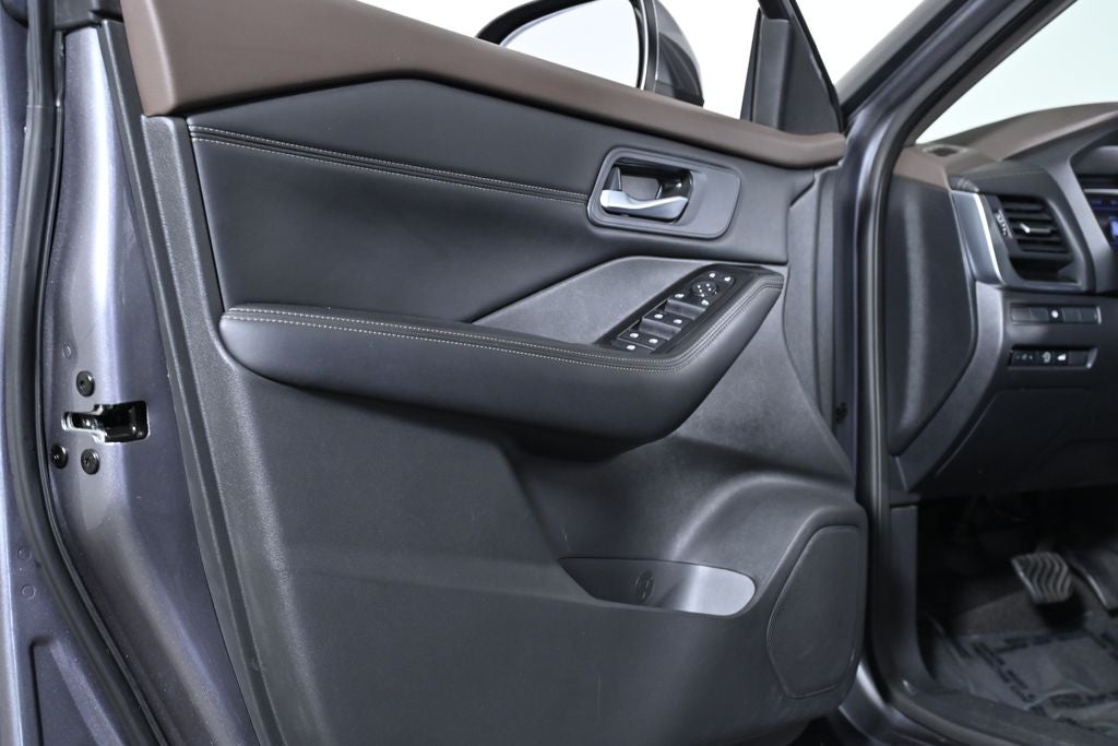 2023 Nissan Rogue SV Premium