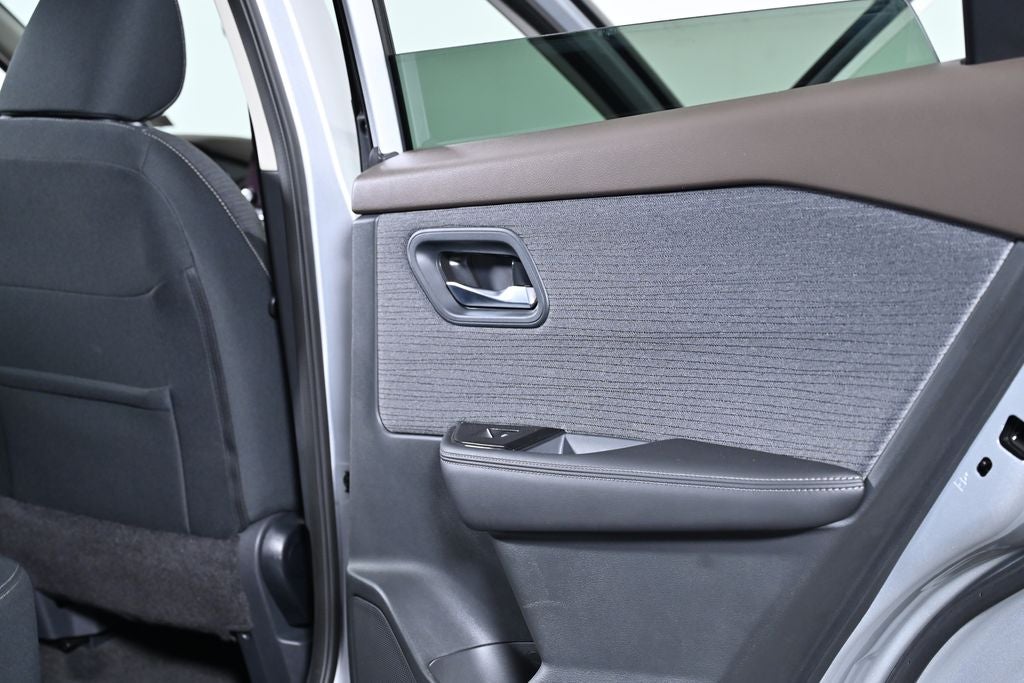 2023 Nissan Rogue SV Nissan Certified