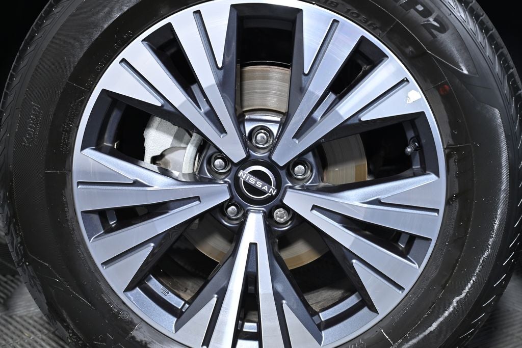 2023 Nissan Rogue SV Nissan Certified