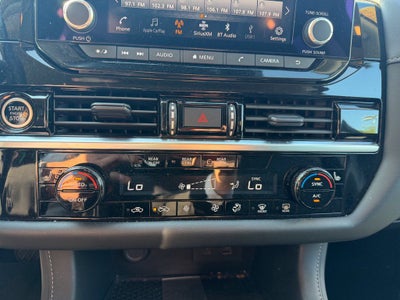 2023 Nissan Pathfinder SV