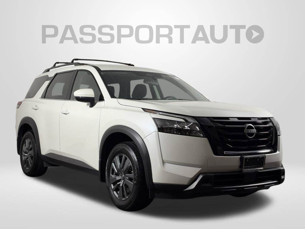 2023 Nissan Pathfinder SV