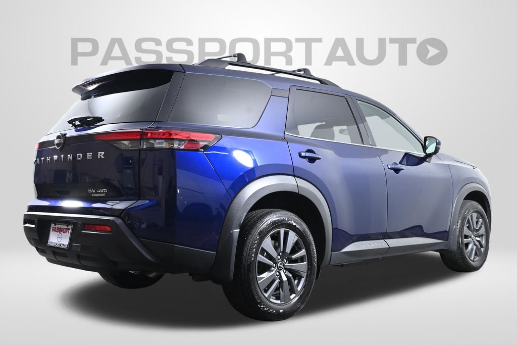 2024 Nissan Pathfinder SV