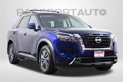 2024 Nissan Pathfinder SV