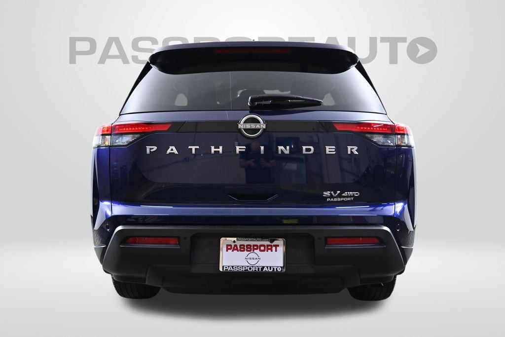 2024 Nissan Pathfinder SV