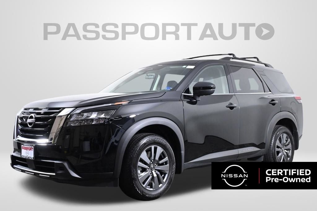 2025 Nissan Pathfinder SV