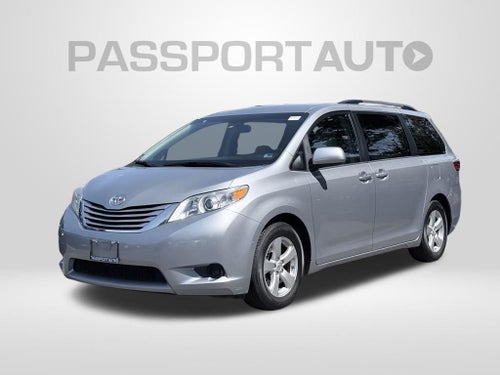 2015 Toyota Sienna LE 8 Passenger