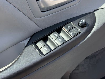 2015 Toyota Sienna LE 8 Passenger
