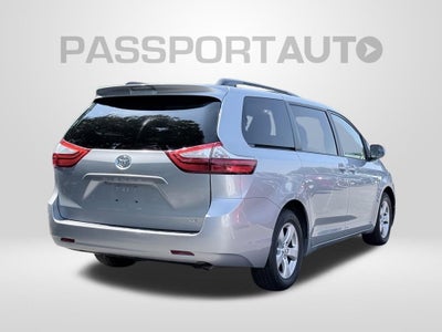 2015 Toyota Sienna LE 8 Passenger