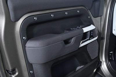 2023 Land Rover Defender 110 S
