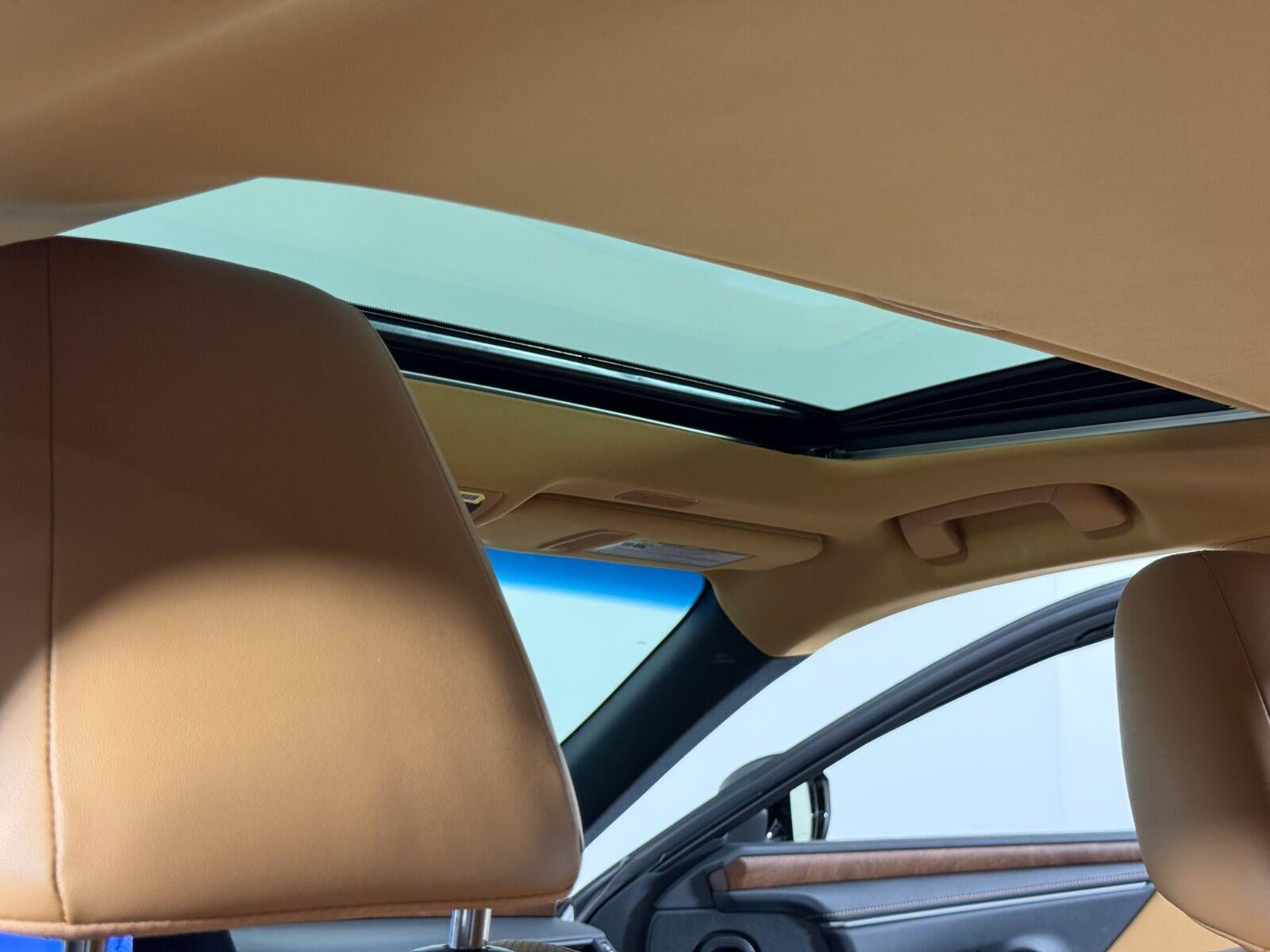 2024 Lexus Es ES 300h